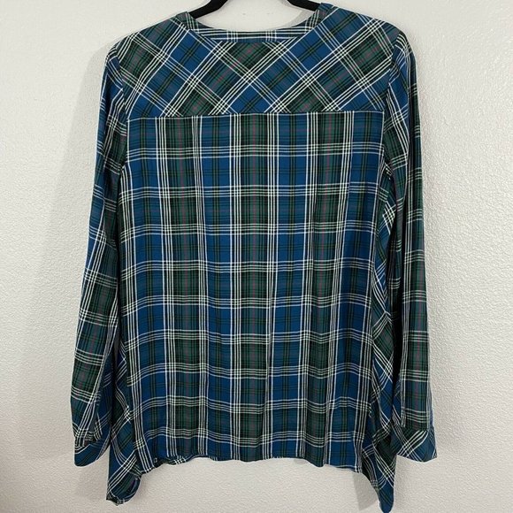 J Jill Cute Plaid Shirt Split Vneck-banded collar Long sleeve asymmetric hem - Picture 9 of 10